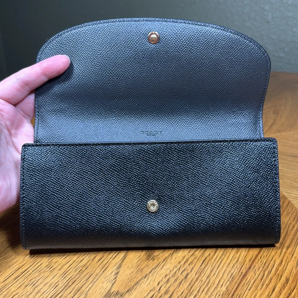 NWOT COACH SLIM ENVELOPE WALLET